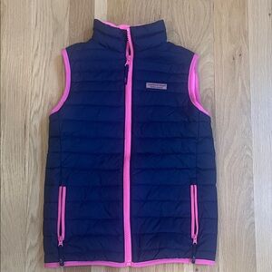 Vineyard Vines Blue Vest with Pink Accents Size Small (7-8)